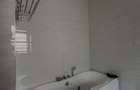 5 Bed Townhouse with En Suite in Lavington - 15
