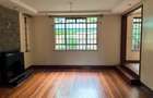 5 Bed Townhouse with En Suite in Lavington - 13