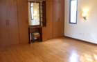 3 Bed Apartment with En Suite at Riverside Drive - 5