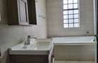 4 Bed Townhouse with En Suite in Kitisuru - 12
