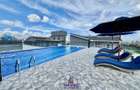 3 Bed Apartment with En Suite at Riverside Dr - 19