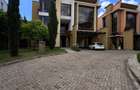 5 Bed Townhouse with En Suite at Naushad Merali - 12