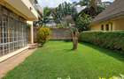 5 Bed Townhouse with En Suite in Lavington - 4
