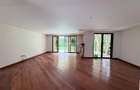 5 Bed Townhouse with En Suite at Lavington Green - 12