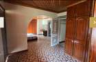 4 Bed House with En Suite in Lavington - 8