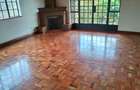 5 Bed Townhouse with En Suite in Lavington - 12