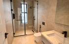 5 Bed Villa with En Suite in Runda - 16