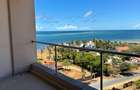 Serviced 2 Bed Apartment with En Suite at 1St Avanue - 1