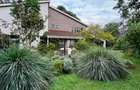 4 Bed Townhouse with En Suite in Gigiri - 13