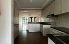 Serviced 3 Bed Apartment with En Suite in Riverside - 15