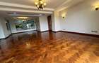3 Bed Apartment with En Suite in Riverside - 5