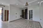 5 Bed House with En Suite at Membley - 8