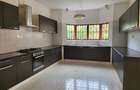 5 Bed Townhouse with En Suite in Runda - 2