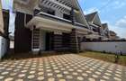5 Bed House with En Suite at Membley - 1