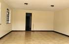 5 Bed Townhouse with En Suite in Kitisuru - 3