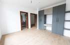 4 Bed Apartment with Swimming Pool at Two Rivers - 16