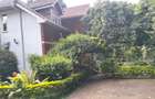 5 Bed Townhouse with En Suite in Rosslyn - 2