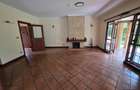 4 Bed House with En Suite in Ridgeways - 3