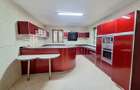 5 Bed Townhouse with En Suite at Othaya Road - 11