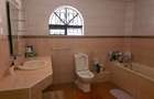 4 Bed House with En Suite in Spring Valley - 15
