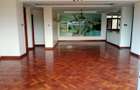 4 Bed Apartment with En Suite in Riverside - 2