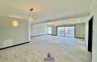 3 Bed Apartment with En Suite at Riverside Dr - 4