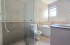 4 Bed Townhouse with En Suite at Off Brook House Drive - 14