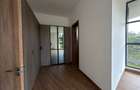 5 Bed Villa with En Suite in Nyari - 10