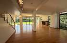 4 Bed Townhouse with En Suite in Ridgeways - 11