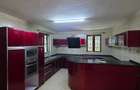 5 Bed Townhouse with En Suite at Othaya Road - 5