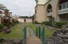 2 Bed Apartment with En Suite at Parklands - 5