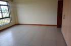 4 Bed Apartment with En Suite at Facing Statehouse - 10