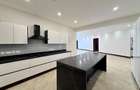 4 Bed Apartment with En Suite at Parklands - 6