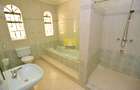 5 Bed Villa with En Suite in Riverside - 15