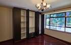 5 Bed Townhouse with En Suite at Convent Drive - 14