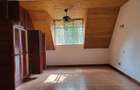 5 Bed Townhouse with En Suite at Rosslyn Lone Tree - 14