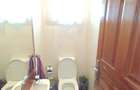 4 Bed House with En Suite in Lavington - 12