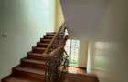 5 Bed Townhouse with En Suite at Othaya Road - 14