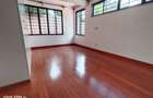 5 Bed Townhouse with En Suite at Lavington - 19