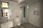 3 Bed Apartment with En Suite at Off Links Road - 12