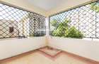 3 Bed Apartment with En Suite in Kilimani - 11
