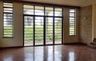 4 Bed House with En Suite at Rosslyn Redhil - 19