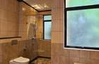 5 Bed Townhouse with En Suite at Lavington Green - 17