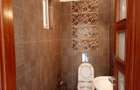 5 Bed Townhouse with En Suite in Lavington - 13