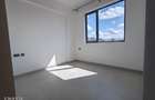 3 Bed Apartment with En Suite at Brookside - 10