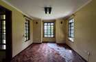 5 Bed Townhouse with En Suite in Runda - 4