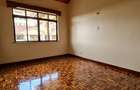 3 Bed Apartment with En Suite at Brookside - 5