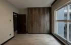 3 Bed Apartment with En Suite in Riverside - 10