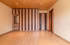 5 Bed Townhouse with En Suite in Spring Valley - 11