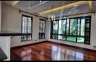 6 Bed Townhouse with En Suite in Lavington - 2